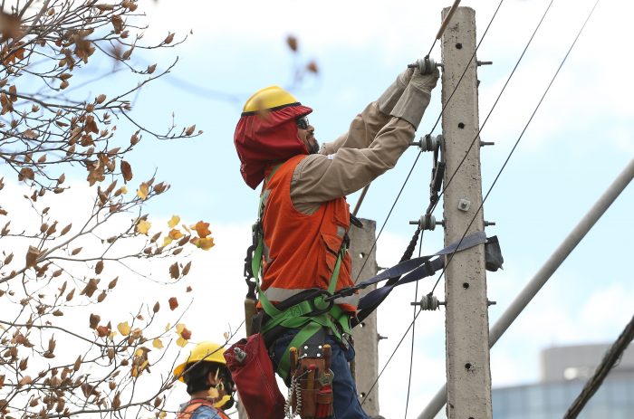 Temporal en la Región Metropolitana: Enel informa que aún hay 9.531 clientes sin suministro eléctrico Temporal en la Región Metropolitana: Enel informa que aún hay 9.531 clientes sin suministro eléctrico