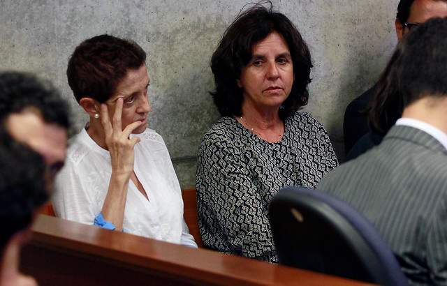 Caso Penta: Jueza ordena la suspensión del procedimiento de las cónyuges de Délano y Lavín Caso Penta: Jueza ordena la suspensión del procedimiento de las cónyuges de Délano y Lavín