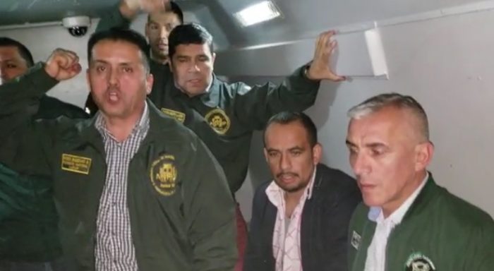 Desalojan a gendarmes del ministerio de Justicia, pero estos advierten al Gobierno: “No vamos a bajar los brazos” Desalojan a gendarmes del ministerio de Justicia, pero estos advierten al Gobierno: “No vamos a bajar los brazos”