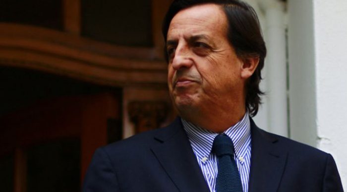 La UDI no cambia nada: gremialismo descarta cambiar la Constitución y asegura que los abusos “no alcanzan para violación de DD.HH.” La UDI no cambia nada: gremialismo descarta cambiar la Constitución y asegura que los abusos “no alcanzan para violación de DD.HH.”