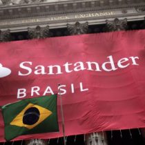 Bancos brasileños muestran su destreza para ganar dinero a pesar de crecimiento y empleo estancados en el país