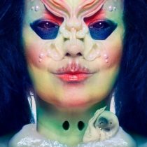 Björk abre su mente al público en 