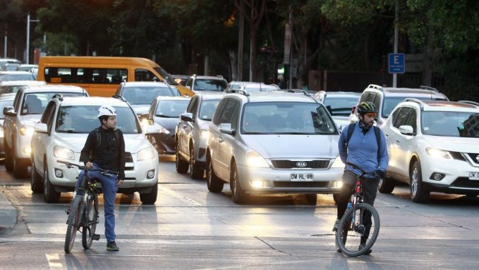 Licencia para pedalear: Gobierno evalúa exigir permiso de conducir para ciclistas Licencia para pedalear: Gobierno evalúa exigir permiso de conducir para ciclistas