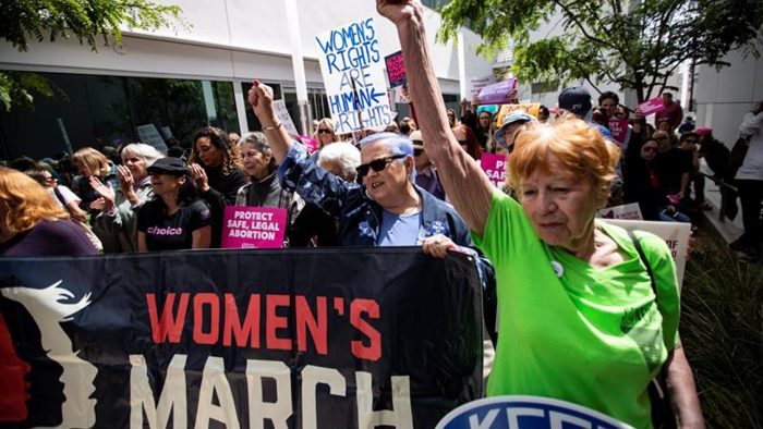 Miles de personas claman en EE.UU. contra las leyes que restringen el aborto Miles de personas claman en EE.UU. contra las leyes que restringen el aborto