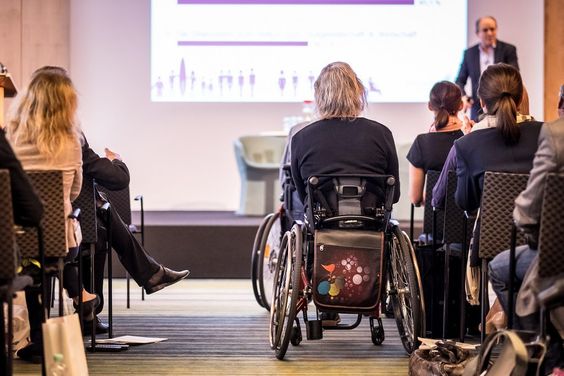 Qué significa la iniciativa de modernización de la jornada laboral para personas con discapacidad