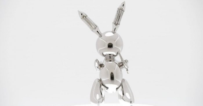 Jeff Koons nuevamente obtiene precio récord de un artista vivo con la venta de «Rabbit»