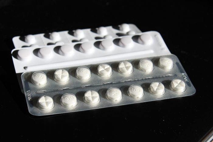 Diclonefaco y Omeprazol entre los medicamentos bioequivalentes que siguen subiendo sus precios Diclonefaco y Omeprazol entre los medicamentos bioequivalentes que siguen subiendo sus precios