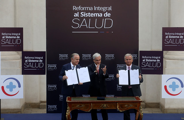 Salud: cinco mentiras de una reforma Salud: cinco mentiras de una reforma