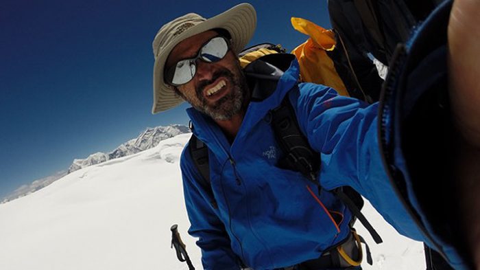 Equipos de rescate buscan a chileno que desapareció en la tercera montaña más alta del mundo Equipos de rescate buscan a chileno que desapareció en la tercera montaña más alta del mundo