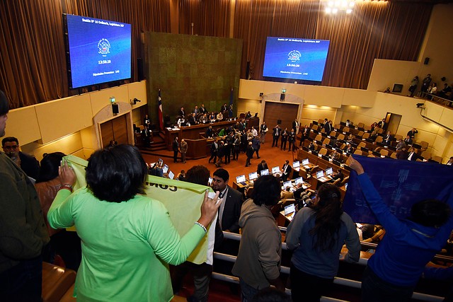 Quórum de aprobación del TPP-11 continúa generando debate: senadores de oposición recurrirán al TC para zanjar este punto Quórum de aprobación del TPP-11 continúa generando debate: senadores de oposición recurrirán al TC para zanjar este punto