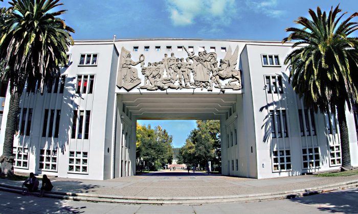 Siete claves transformadoras de la Universidad de Concepción en su centenario Siete claves transformadoras de la Universidad de Concepción en su centenario