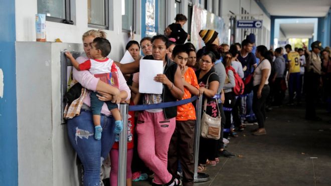 Crisis de Venezuela: en qué consiste la visa humanitaria que pide Perú a los venezolanos y por qué genera polémica