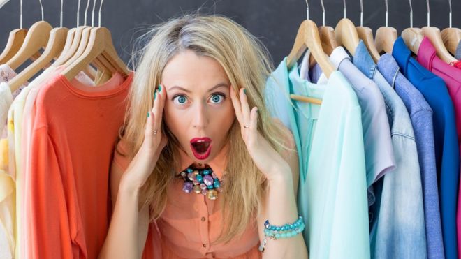 4 consejos para evitar el daño que causa el consumo de la «moda rápida» 4 consejos para evitar el daño que causa el consumo de la