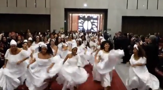 Afroariqueños presentaron espectacular muestra de danza en el Congreso tras reconocimiento como pueblo tribal Afroariqueños presentaron espectacular muestra de danza en el Congreso tras reconocimiento como pueblo tribal