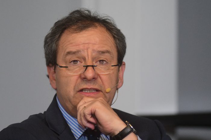 Reaparece Gerardo Varela con crítica velada a la falta de diálogo del Mineduc con Colegio de Profesores Reaparece Gerardo Varela con crítica velada a la falta de diálogo del Mineduc con Colegio de Profesores