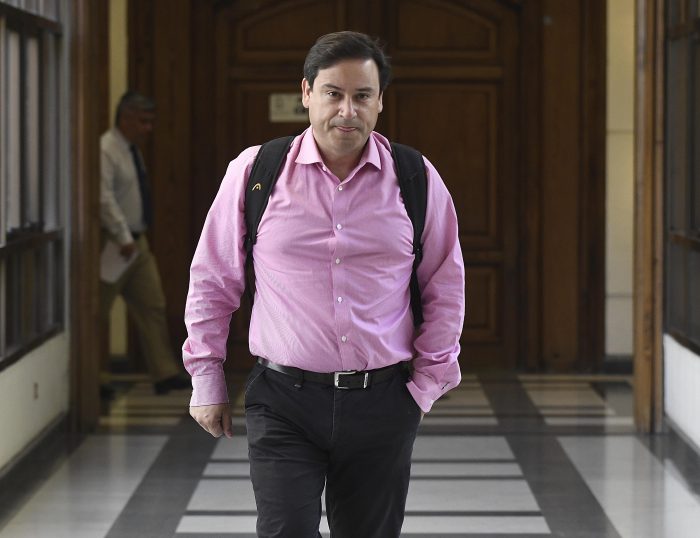 Diputado Patricio Rosas renuncia al PS y alude a 