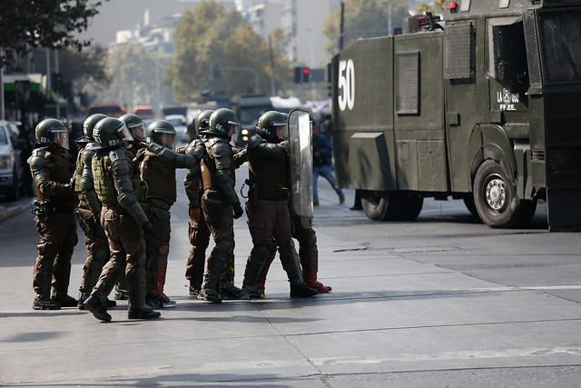 Funcionarios del INDH: agresión de Carabineros a observadores de DDHH en Valdivia no es un hecho aislado Funcionarios del INDH: agresión de Carabineros a observadores de DDHH en Valdivia no es un hecho aislado