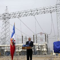 Piñera inaugura línea de transmisión que fortalece sistema eléctrico de Chile
