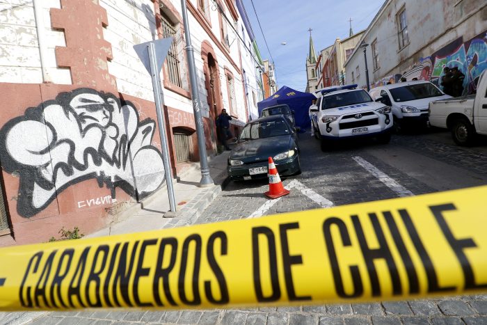Turista canadiense que visitaba Valparaíso muere tras ser apuñalado en Cerro Alegre Turista canadiense que visitaba Valparaíso muere tras ser apuñalado en Cerro Alegre