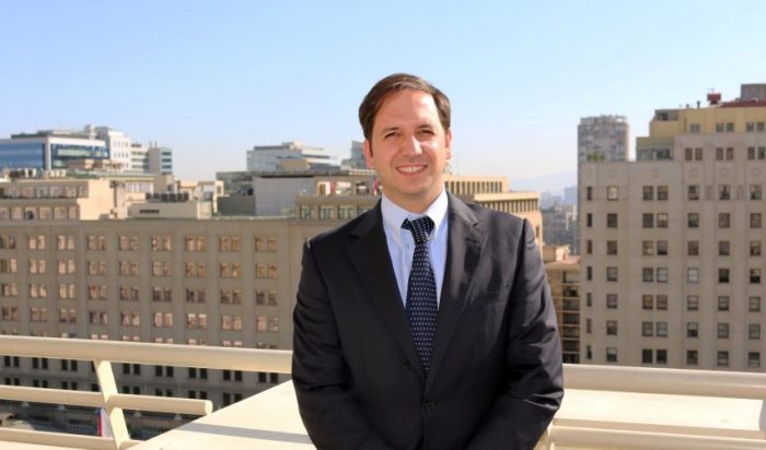 Cubillos pierde a uno de los suyos: renuncia el superintendente de Educación Cubillos pierde a uno de los suyos: renuncia el superintendente de Educación