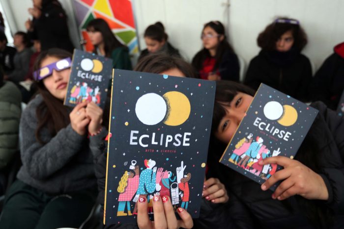 Ministerio de las Culturas lanza libro sobre eclipses y su relación con el arte y la ciencia Ministerio de las Culturas lanza libro sobre eclipses y su relación con el arte y la ciencia