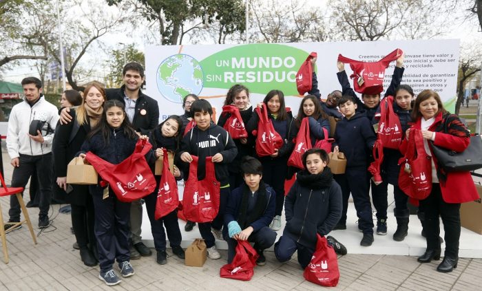 Lanzan ruta del reciclaje en Renca con especial énfasis en plásticos PET Lanzan ruta del reciclaje en Renca con especial énfasis en plásticos PET