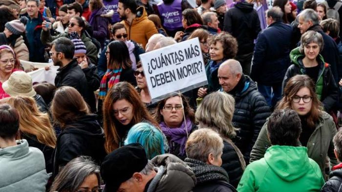 Las mil mujeres asesinadas por violencia machista sacuden a sociedad española Las mil mujeres asesinadas por violencia machista sacuden a sociedad española