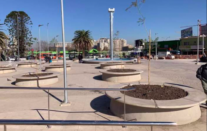 La naturaleza es la solución: sobre la polémica alrededor de Plaza Egaña La naturaleza es la solución: sobre la polémica alrededor de Plaza Egaña