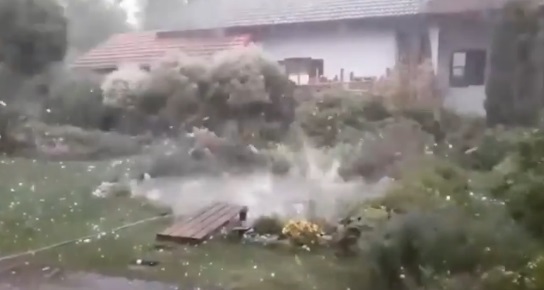 Como una película de ficción: se registra impactante tormenta de granizos en Alemania