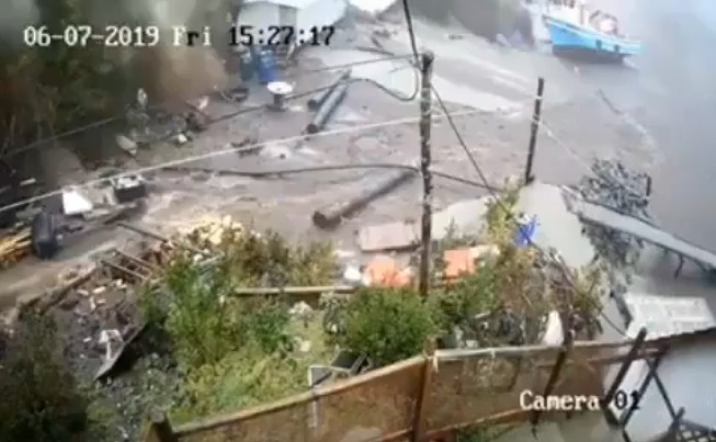 Se divulgan impactantes imágenes de alud en Isla Llancahue