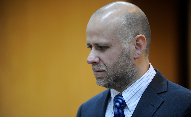 «Un hecho especialmente violento»: Álvaro Elizalde sufre robo de su vehículo en Providencia