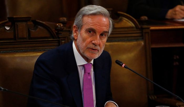 Presidente del Colegio de Abogados pone su cargo a disposición en medio de polémica por «machismo» en la elección Presidente del Colegio de Abogados pone su cargo a disposición en medio de polémica por