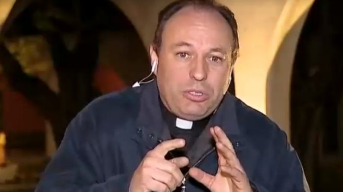 Renuncia obispo auxiliar de la Arquidiócesis de Santiago Renuncia obispo auxiliar de la Arquidiócesis de Santiago