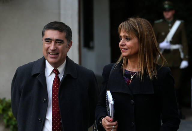 Llegaron los “tiempos mejores” en Chile Vamos: RN y la UDI hacen las paces tras cita con Piñera Llegaron los “tiempos mejores” en Chile Vamos: RN y la UDI hacen las paces tras cita con Piñera