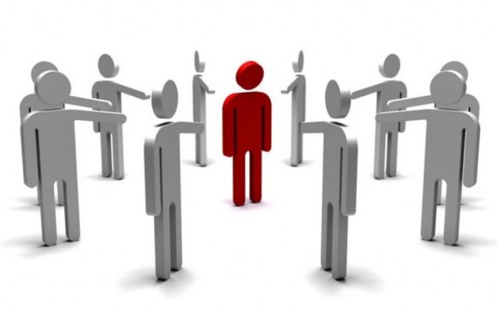 Cargo dentro de la organización y situación socioeconómica son principales motivos de discriminación en empresas Cargo dentro de la organización y situación socioeconómica son principales motivos de discriminación en empresas