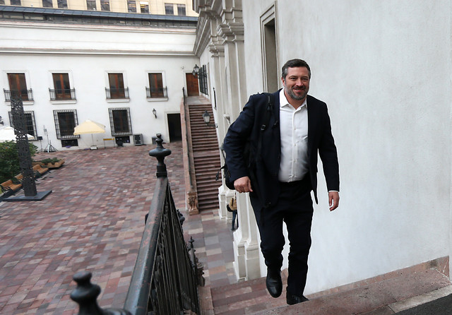 Cámara de Diputados pone presión al nuevo ministro Sichel y le exige suspender la consulta indígena Cámara de Diputados pone presión al nuevo ministro Sichel y le exige suspender la consulta indígena