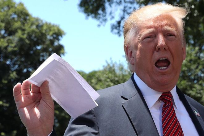 Qué dice el papel con el que Trump reveló sin querer detalles del acuerdo migratorio con México Qué dice el papel con el que Trump reveló sin querer detalles del acuerdo migratorio con México