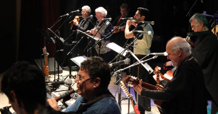 Quilapayún junto a Inti-illimani Histórico realizarán concierto en honor a Víctor Jara Quilapayún junto a Inti-illimani Histórico realizarán concierto en honor a Víctor Jara