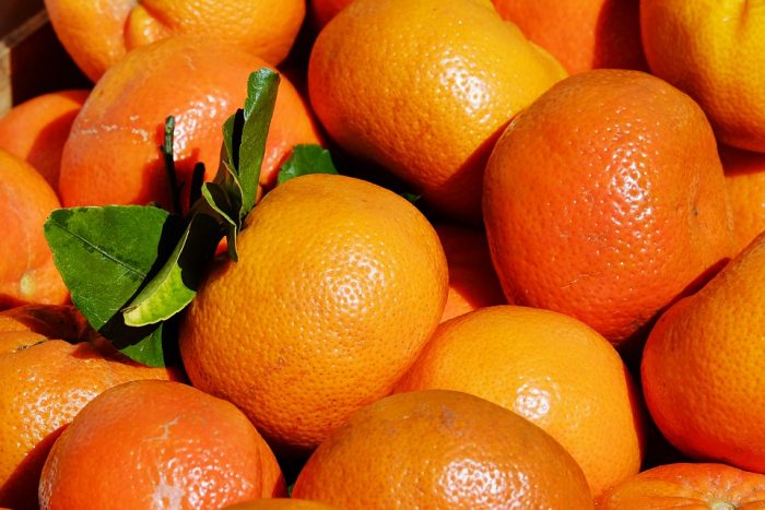 Mitos y verdades sobre el consumo de la Vitamina C para combatir los resfríos Mitos y verdades sobre el consumo de la Vitamina C para combatir los resfríos