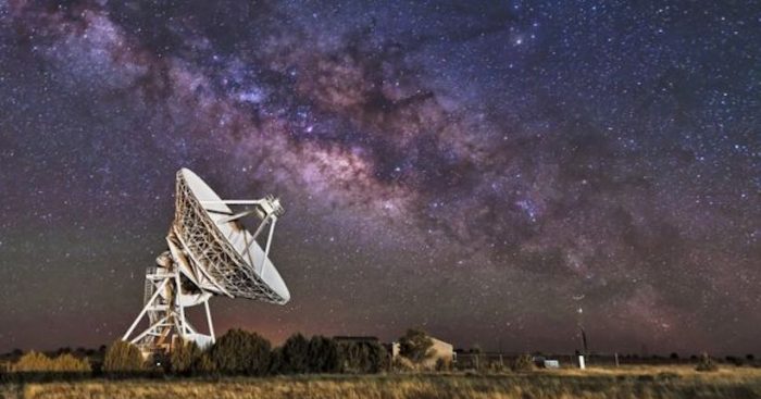 ¿Qué debemos hacer si contactamos inteligencia extraterrestre? Así se preparan los científicos ¿Qué debemos hacer si contactamos inteligencia extraterrestre? Así se preparan los científicos