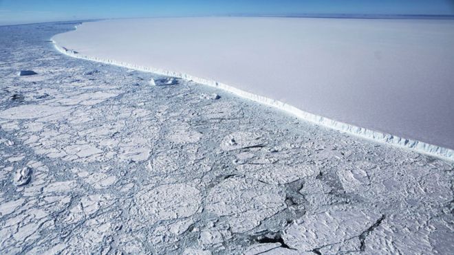 ¿Hacia dónde se dirige ahora A68, el iceberg más grande del planeta, desprendido de la Antártica? ¿Hacia dónde se dirige ahora A68, el iceberg más grande del planeta, desprendido de la Antártica?