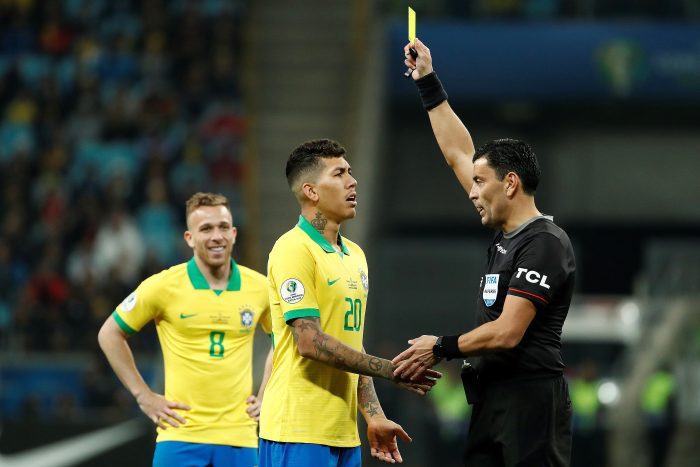 Árbitro chileno dirá presente en la final de Copa América: Roberto Tobar dirigirá el Brasil vs Perú