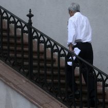 Hernán Leighton desde La Moneda: Chile Vamos le pone freno de mano al entusiasmo de Piñera con la agenda de reformas institucionales