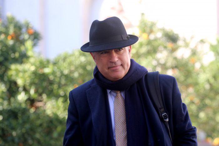 Presidente de RN respalda a Allamand tras dichos sobre Lavín y el Museo de Cera: “No hace ninguna crítica” Presidente de RN respalda a Allamand tras dichos sobre Lavín y el Museo de Cera: