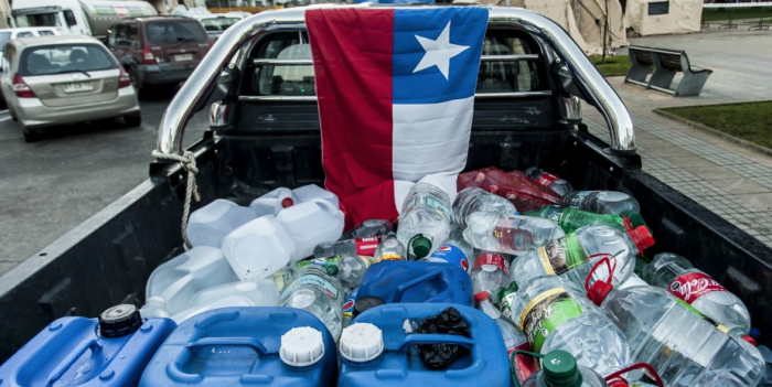 Agua un ¿derecho humano?: La ausencia del Estado en Cachiyuyo y Osorno Agua un ¿derecho humano?: La ausencia del Estado en Cachiyuyo y Osorno
