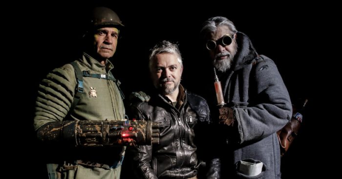 Obra “La Ciudad de los Césares”: Baradit debuta en teatro haciendo desaparecer Chile Obra “La Ciudad de los Césares”: Baradit debuta en teatro haciendo desaparecer Chile