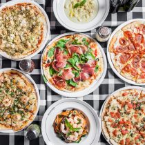 Pizzas para todos en Los Insaciables: paga como niño, come cuanto puedas