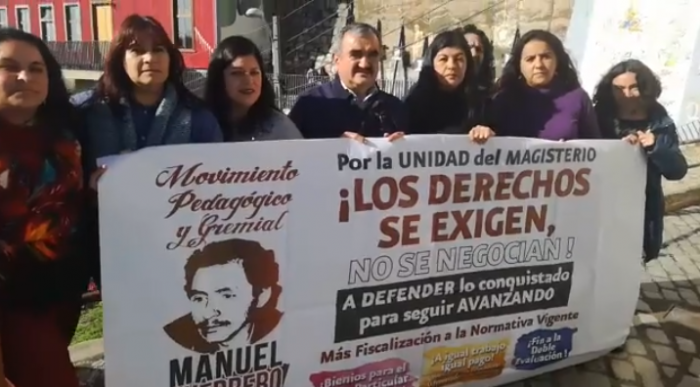 Profesores comunistas rechazan propuesta del Mineduc para poner fin al paro: “Es insuficiente” Profesores comunistas rechazan propuesta del Mineduc para poner fin al paro: