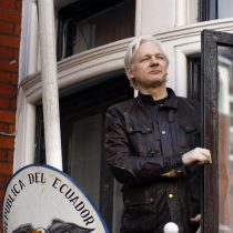 Ecuador revela costos de asilo a Assange en su embajada en Londres