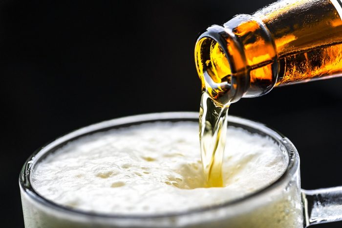 Día de la cerveza: ¿Sabes cómo tomarla correctamente? Día de la cerveza: ¿Sabes cómo tomarla correctamente?